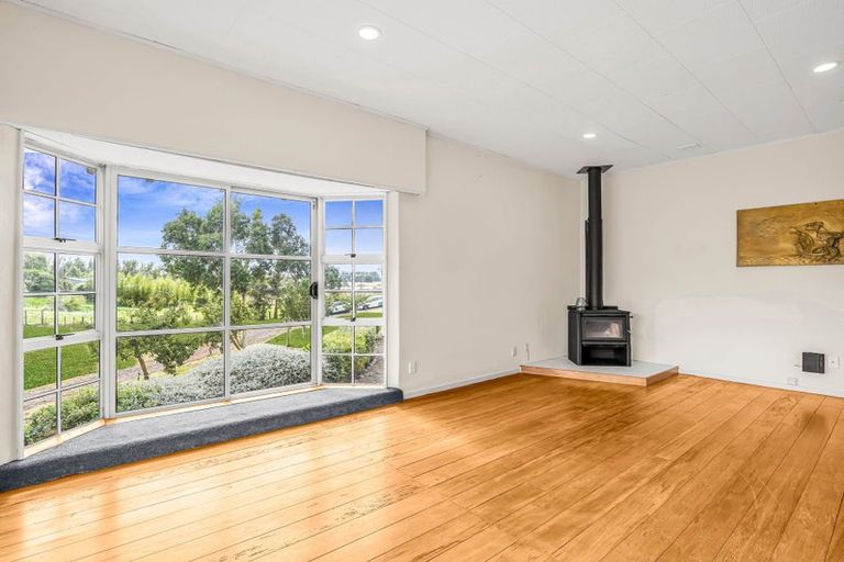 Photo of property in 16 Mount Biggs Road, Halcombe, Feilding, 4779