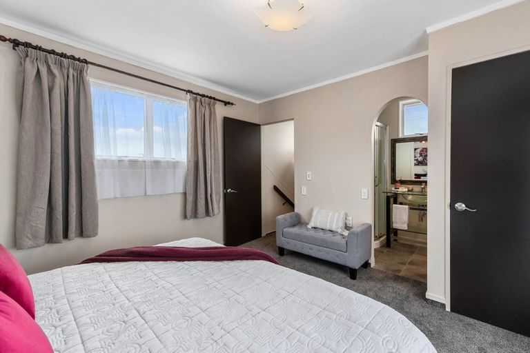 Photo of property in 102 Clayton Road, Mangakakahi, Rotorua, 3015