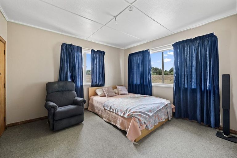 Photo of property in 880 Okahukura Road, Tapora, Wellsford, 0977