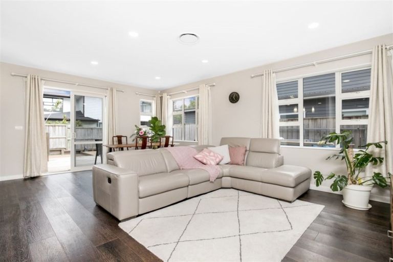 Photo of property in 202f Mellons Bay Road, Mellons Bay, Auckland, 2014