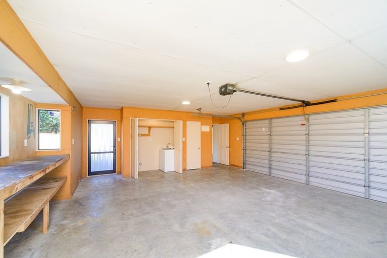 Photo of property in 27 Parnell Heights Drive, Kelvin Grove, Palmerston North, 4414