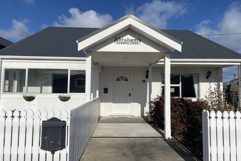 Photo of property in 28 Cambria Street, Hawera, 4610