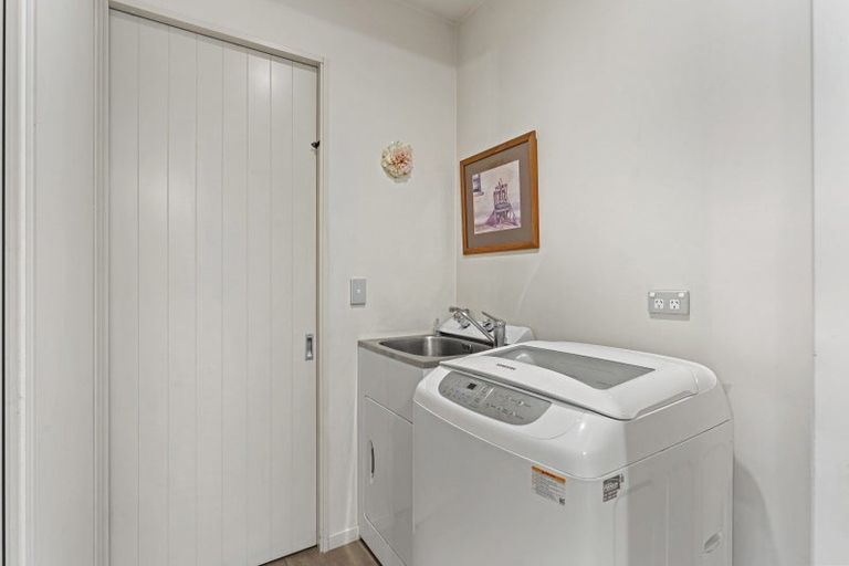 Photo of property in 11 Church Street, Oxford, 7430