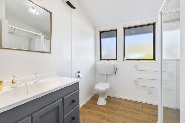 Photo of property in 102 Neplusultra Street, Cromwell, 9310