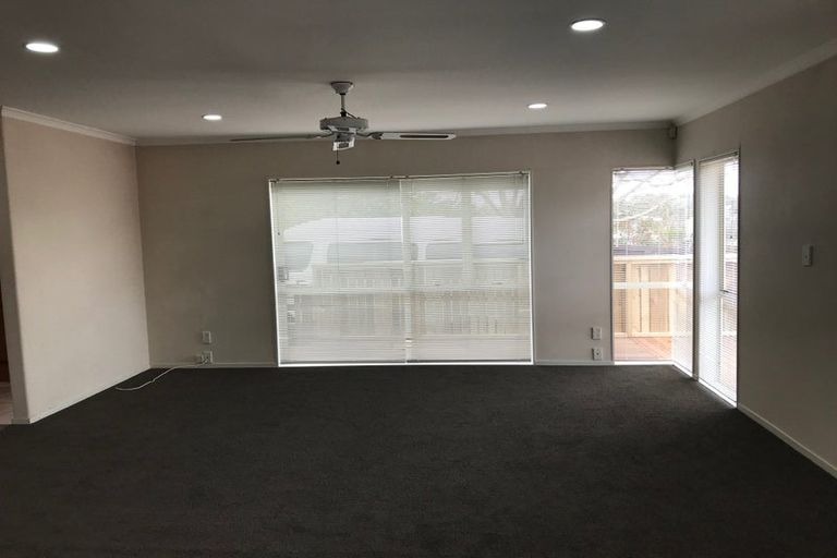 Photo of property in 1/58 Rodney Street, Howick, Auckland, 2014