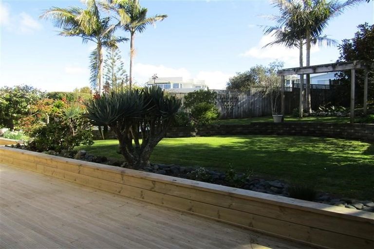 Photo of property in 62 Hebron Road, Waiake, Auckland, 0630