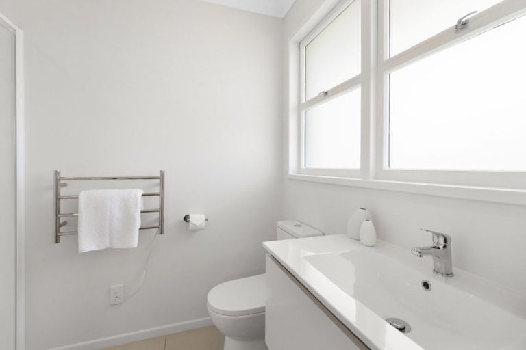 Photo of property in 9a Lilac Place, Otumoetai, Tauranga, 3110