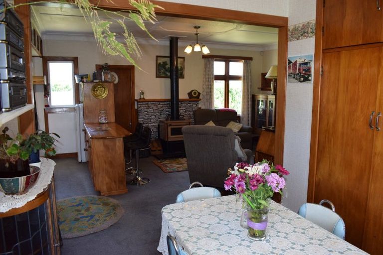 Photo of property in 72 Clifden Highway, Tuatapere, 9691