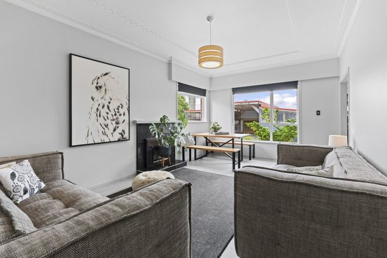 Photo of property in 1606 South Road, Tataraimaka, New Plymouth, 4374