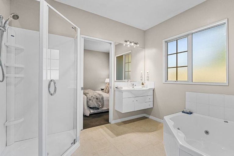 Photo of property in 9 Providence Place, Redwood, Christchurch, 8051