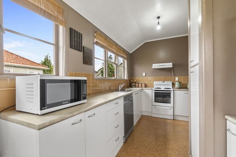 Photo of property in 51 Jellicoe Drive, Hamilton East, Hamilton, 3216