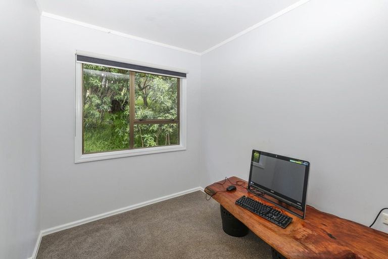 Photo of property in 21 St James Avenue, Helensville, 0800