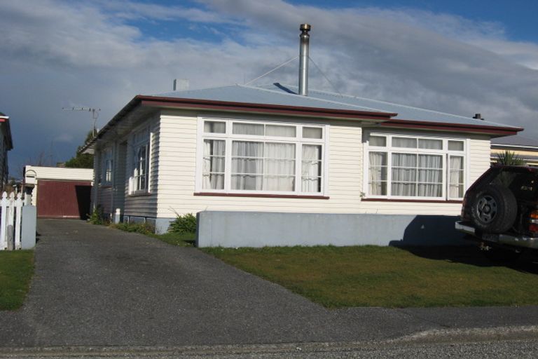 Photo of property in 88 Rolleston Street, Hokitika, 7810