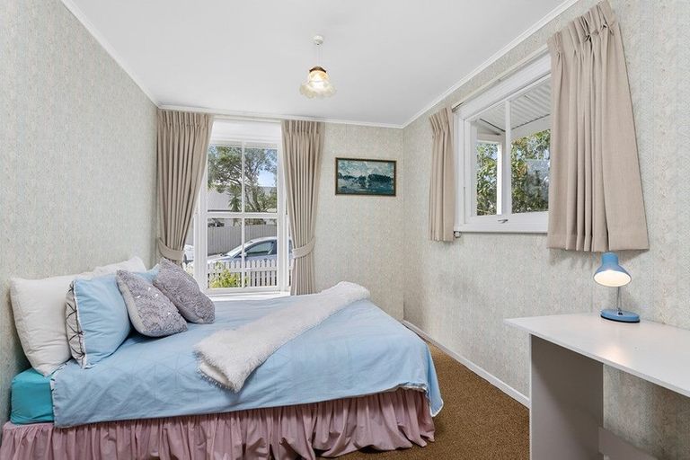 Photo of property in 20 Vincent Road, Northcote Point, Auckland, 0627