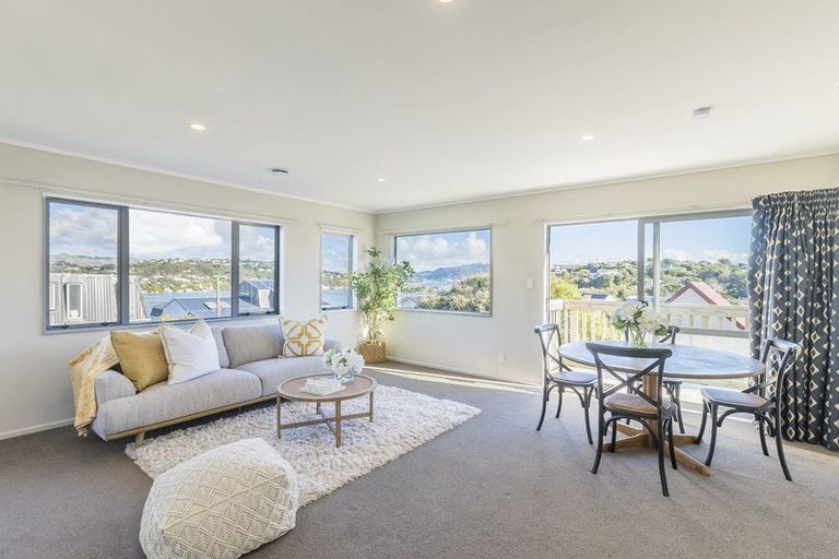 Photo of property in 35a Penryn Drive, Camborne, Porirua, 5026