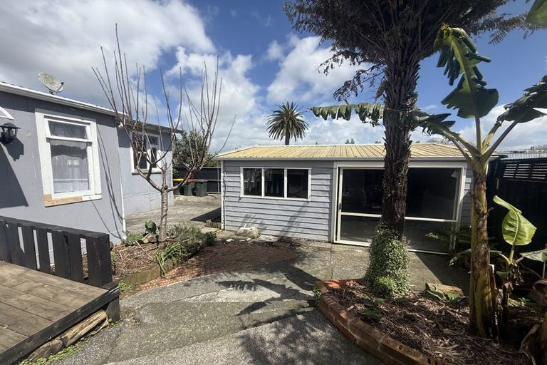 Photo of property in 1/32 Waterview Road East, Papakura, 2112