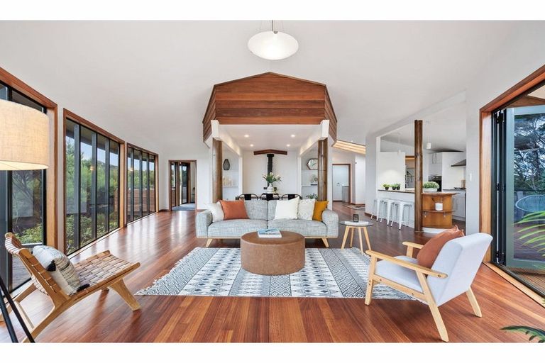 Photo of property in 19 Anchorage Heights Place, Kerikeri, 0294