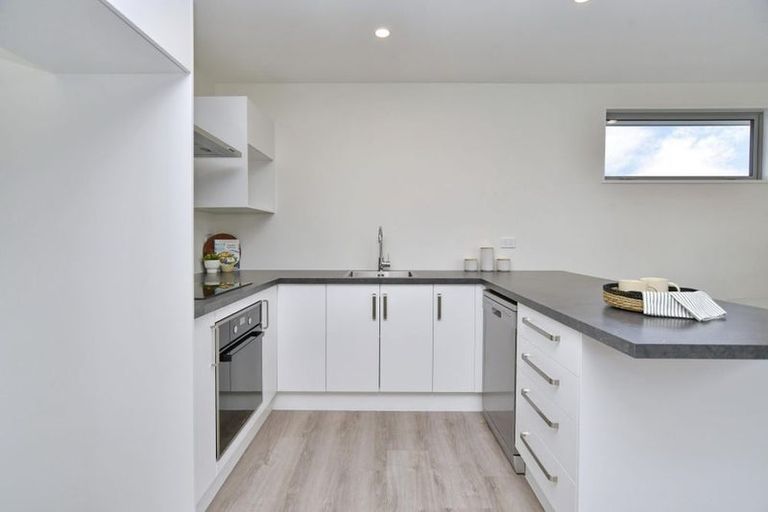 Photo of property in 18 Oakmill Drive, Casebrook, Christchurch, 8051