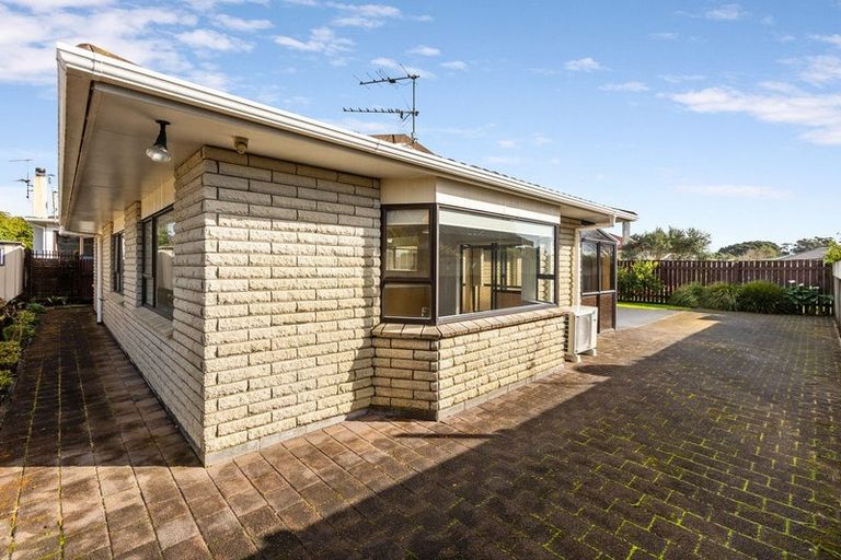 Photo of property in 20 Tukapa Street, Westown, New Plymouth, 4310