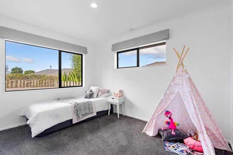 Photo of property in 8 Maddendale Place, Maungakaramea, Whangarei, 0178