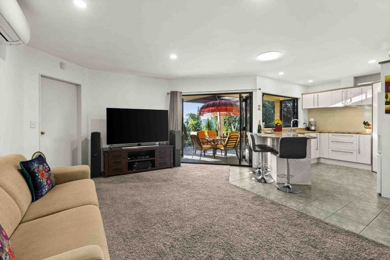 Photo of property in 58 Palmerston Road, Havelock North, 4130