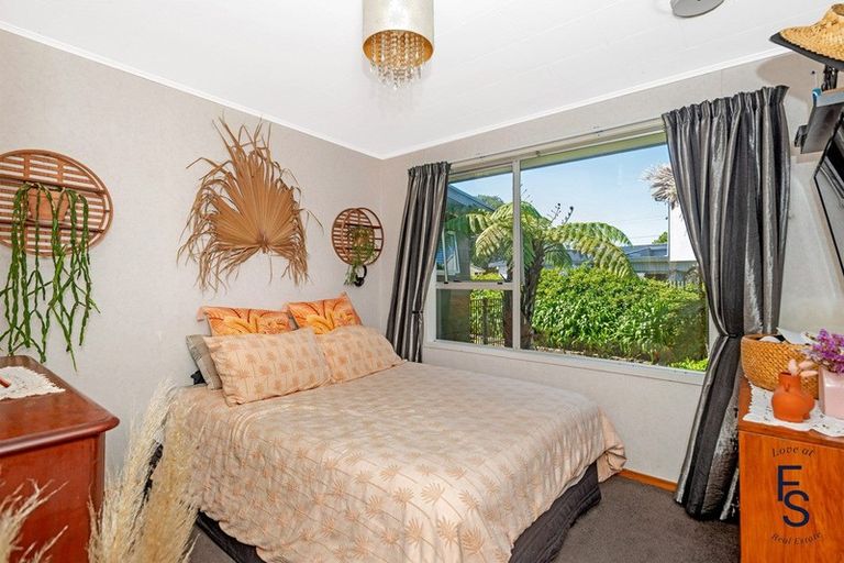 Photo of property in 75 Anzac Street, Gisborne, 4010