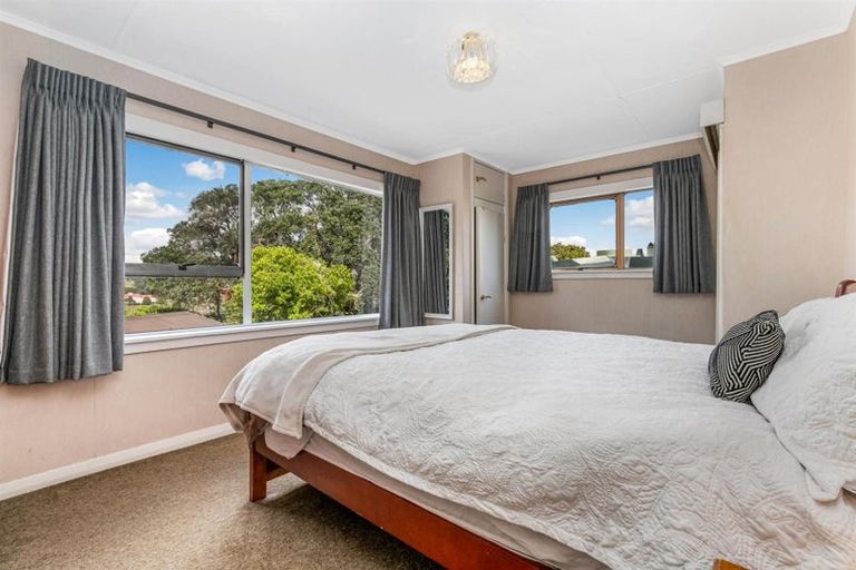 Photo of property in 90 Howard Road, Orere Point, Papakura, 2585