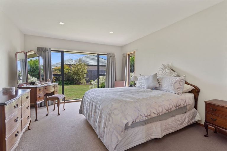 Photo of property in 4 Carmana Gardens, Rangiora, 7400