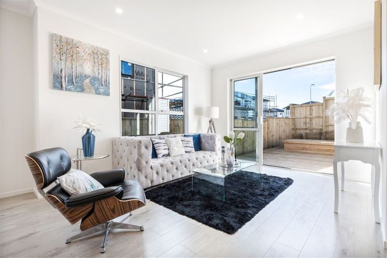 Photo of property in 10 Aklander Rise, Flat Bush, Auckland, 2019