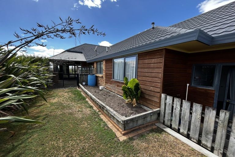 Photo of property in 229 Pukete Road, Pukete, Hamilton, 3200