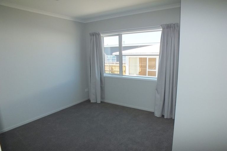 Photo of property in 387 Estuary Road, South New Brighton, Christchurch, 8062
