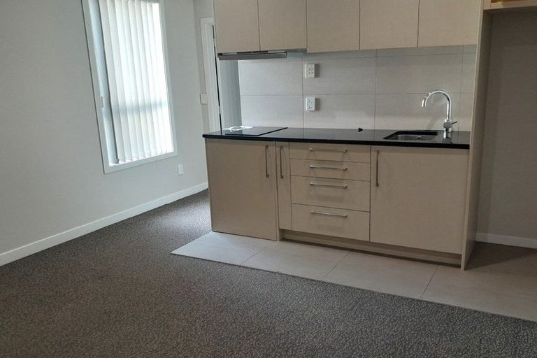 Photo of property in 6/5 Massey Avenue, Pukekohe, 2120