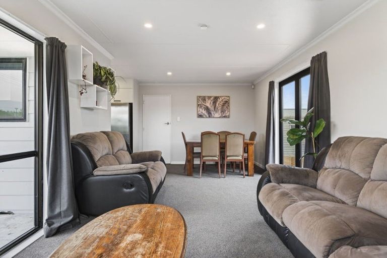 Photo of property in 5 Cemetery Road, Sanson, 4817