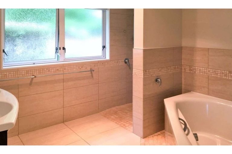 Photo of property in 12 Wendywood Lane, Kerikeri, 0230