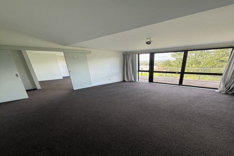 Photo of property in 23 James Paige Lane, Riverhead, Albany, 0793