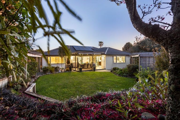Photo of property in 10g Tupare Place, Highlands Park, New Plymouth, 4312