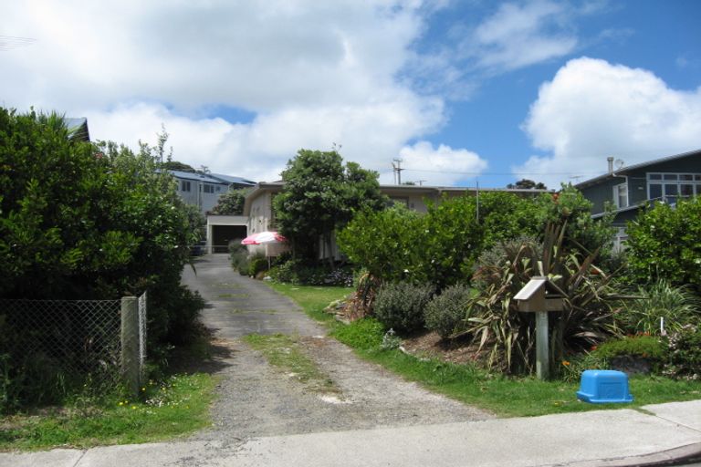 Photo of property in 80 Waitea Road, Muriwai, Waimauku, 0881