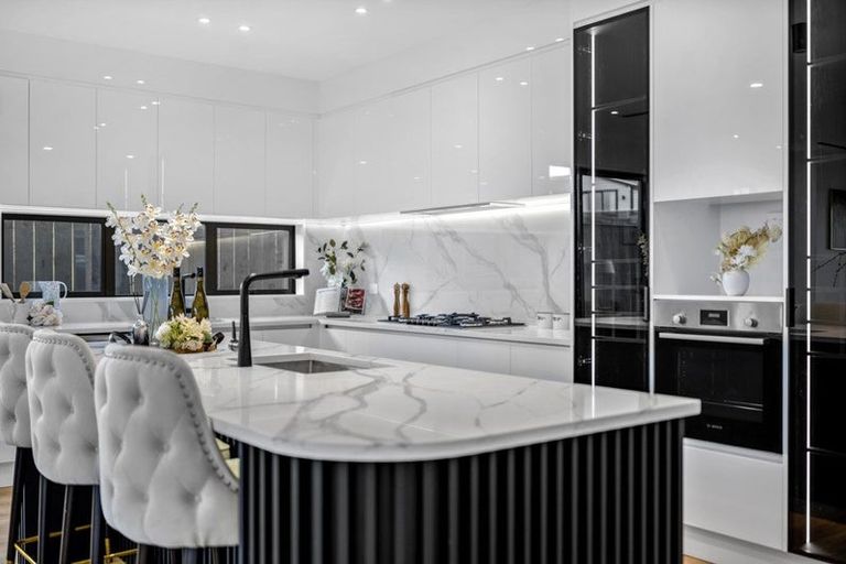 Photo of property in 13 Catalina Avenue, Rosehill, Papakura, 2113