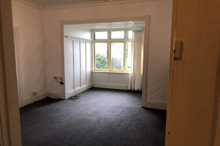 Photo of property in 15 Queens Parade, Devonport, Auckland, 0624