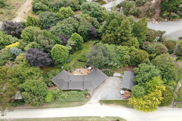 Photo of property in 15 Reid Road, Herbert, Oamaru, 9495