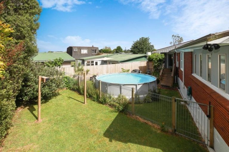 Photo of property in 23 English Street, St Andrews, Hamilton, 3200