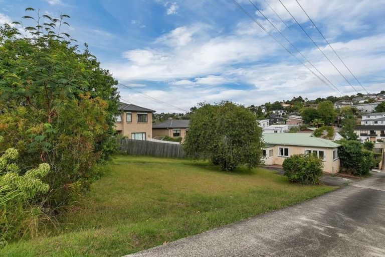 Photo of property in 692 Beach Road, Browns Bay, Auckland, 0630