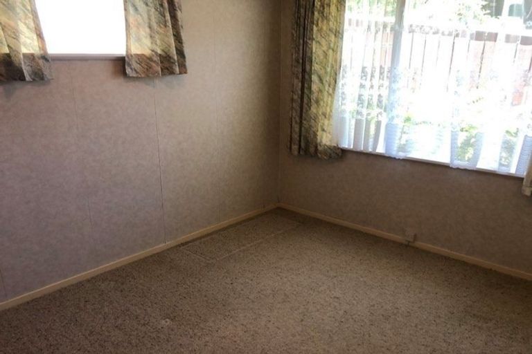 Photo of property in 17 Radiata Grove, Brown Owl, Upper Hutt, 5018