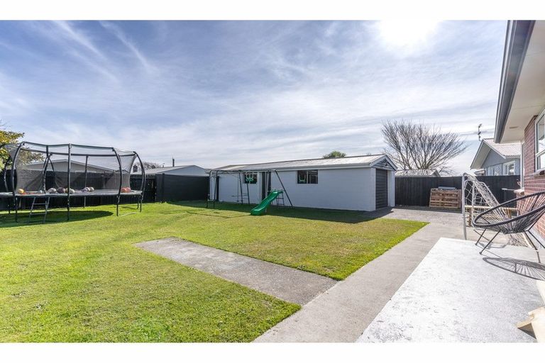 Photo of property in 15 Belmont Street, Avondale, Christchurch, 8061