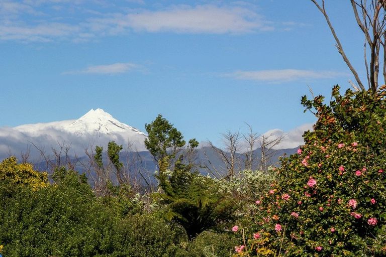 Photo of property in 30 Belair Avenue, Blagdon, New Plymouth, 4310