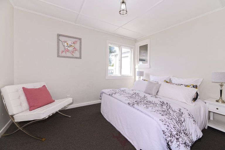 Photo of property in 31 Railway Street West, Papakura, 2110