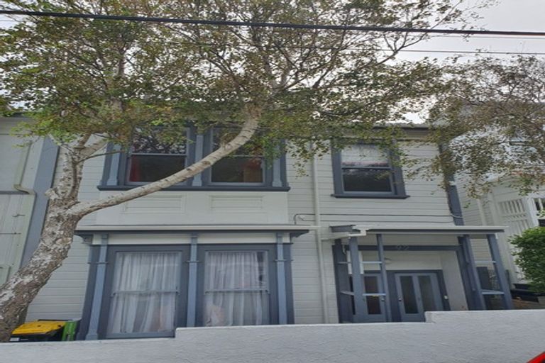 Photo of property in 92 Austin Street, Mount Victoria, Wellington, 6011