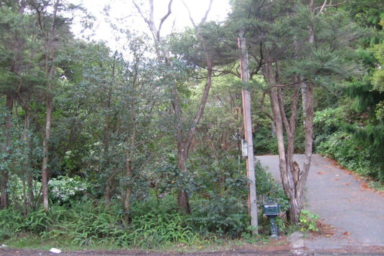 Photo of property in 4 Wood Bay Road, Titirangi, Auckland, 0604