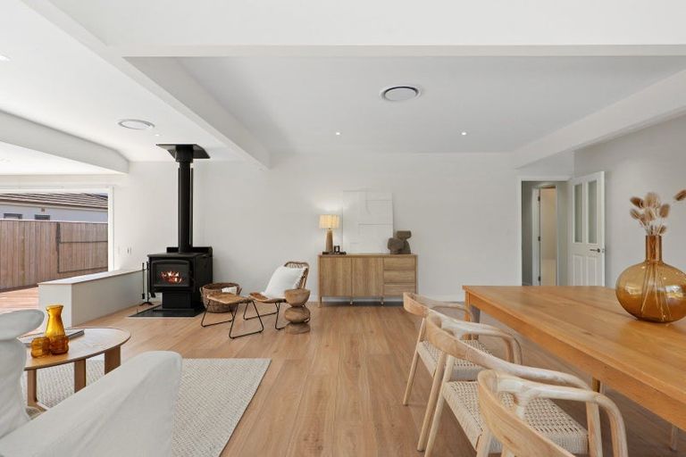 Photo of property in 43 Wai-iti Terrace, Burnside, Christchurch, 8052