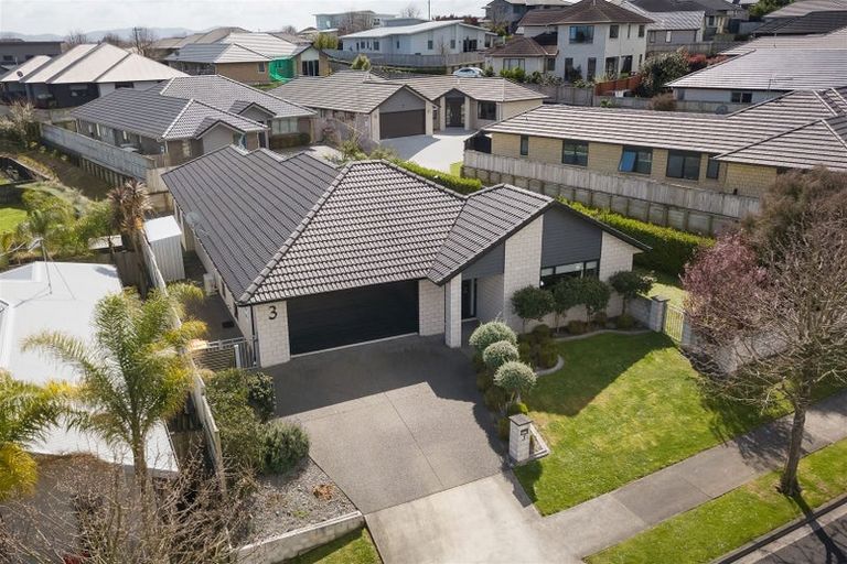 Photo of property in 3 Northbrook Glen, Flagstaff, Hamilton, 3210